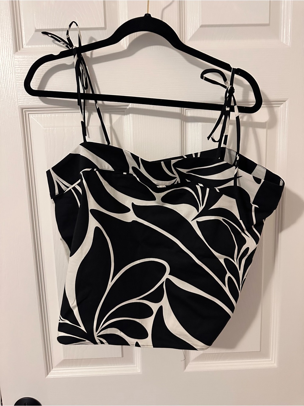 Express Black and White Floral Tie-Strap Tank